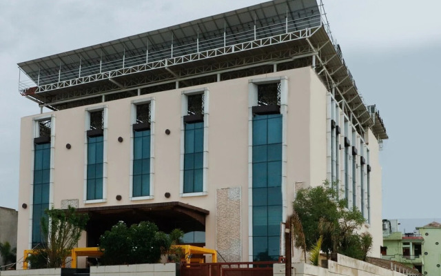 Palette - The Grand Sita