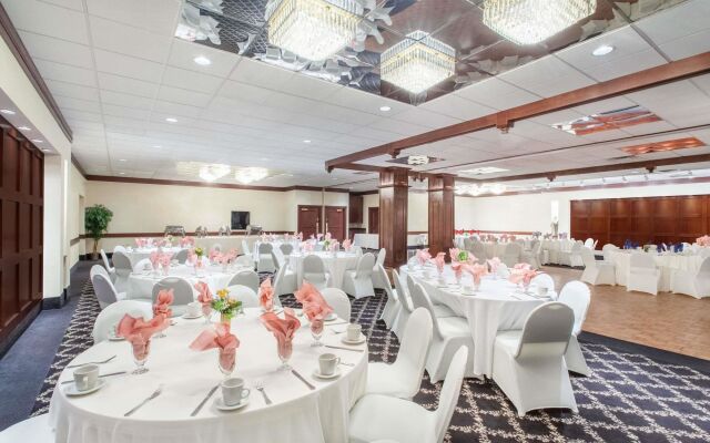 Best Western Plus Clarks Summit Scranton
