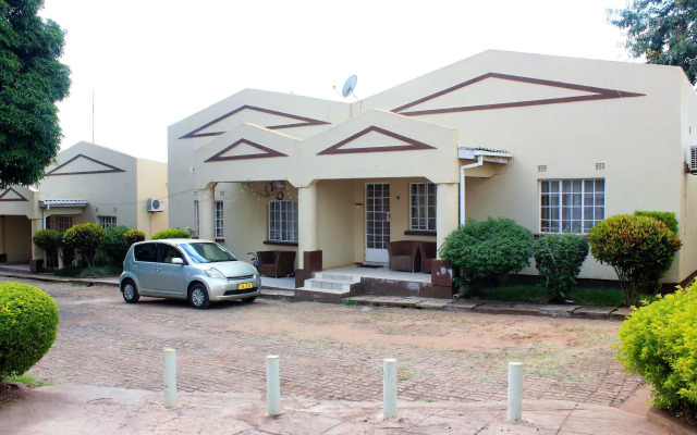 Riverside Hotel