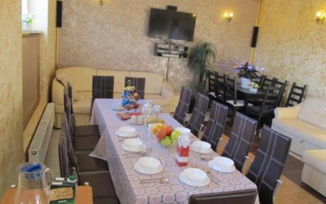 Pavlovskij Posad Guest House