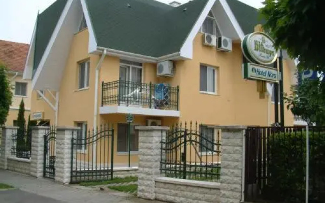 Hotel Nóra
