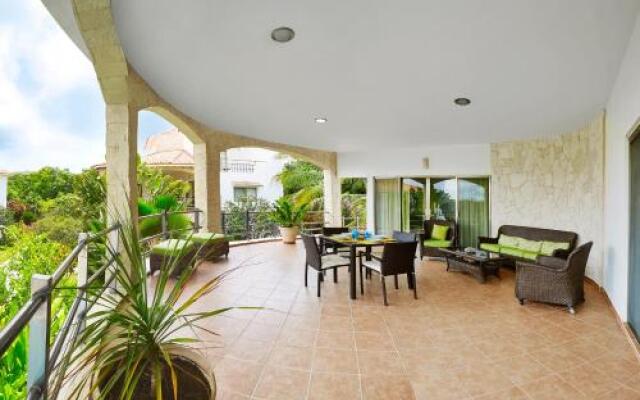 Blueberry Luxury Condo