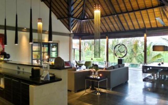 Rouge -  Private Villa Condense