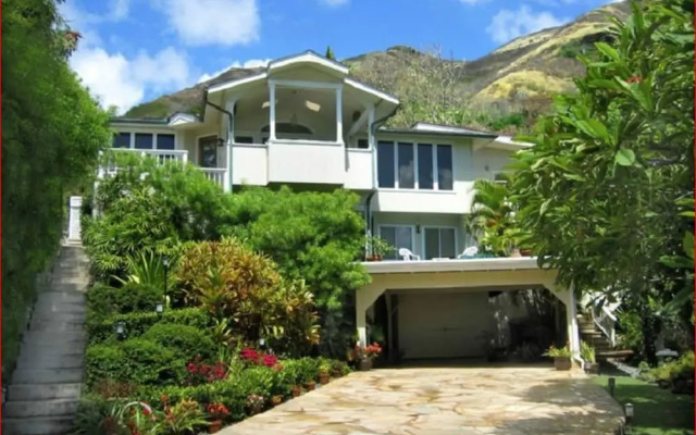 Hawaii's Hidden Hideaway Bed & Breakfast