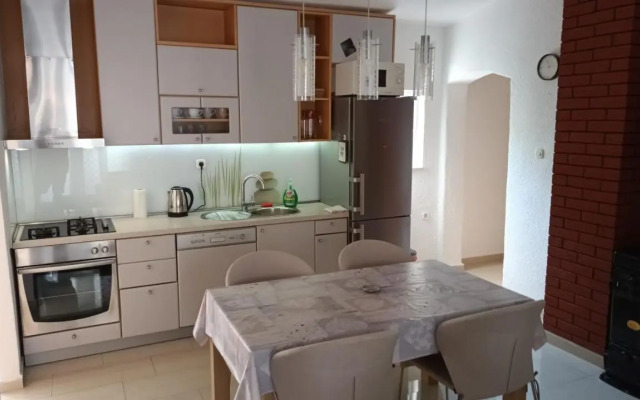 Apartman Tino Kustić 2