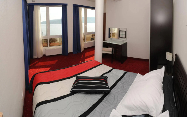 Villa Mediterana