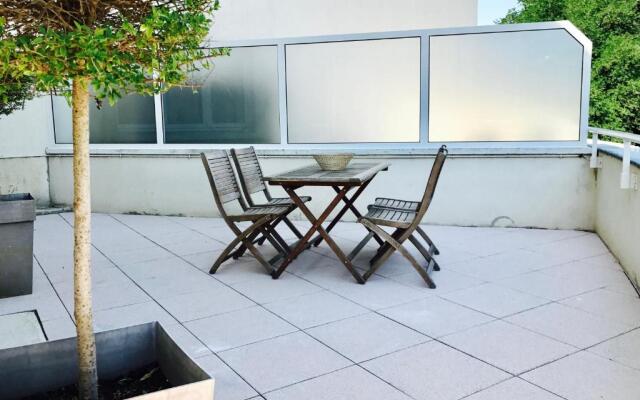 Proche Lac & vieille ville T3 avec grande terrasse