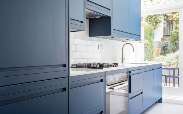 Ossington Street by Onefinestay