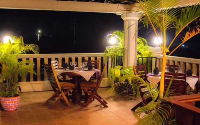 Villa Theara