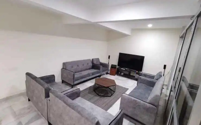 Petaling Jaya EcoVilla 90 by Vale Pine