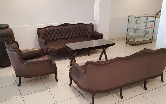 Hotel DeQur Jakarta Kota