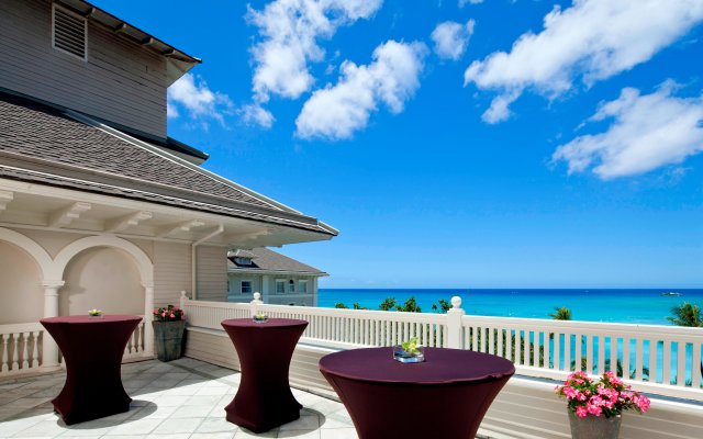 Moana Surfrider, A Westin Resort & Spa, Waikiki Beach
