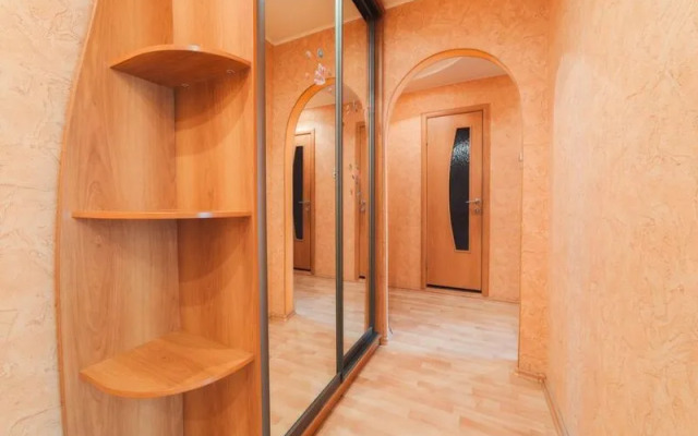 Апартаменты Пять Звезд около Ледовой арены Трактор