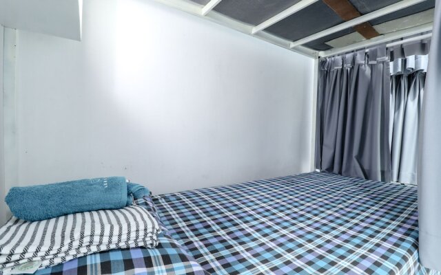 Alexiz Hostel