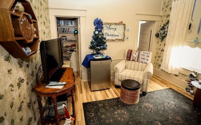 3rd Street Nest Bed & Breakfast