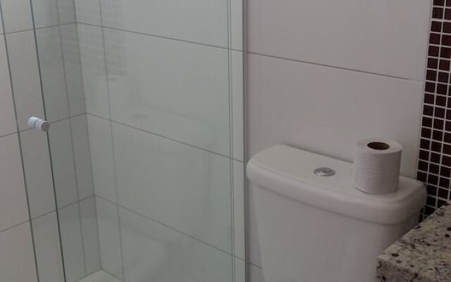 Apto alto padrão com piscina