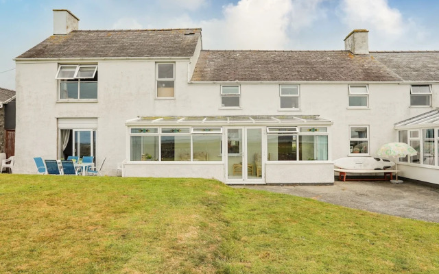 Bodlasan Groes House