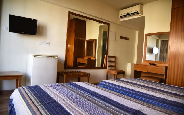 Elysso Hotel