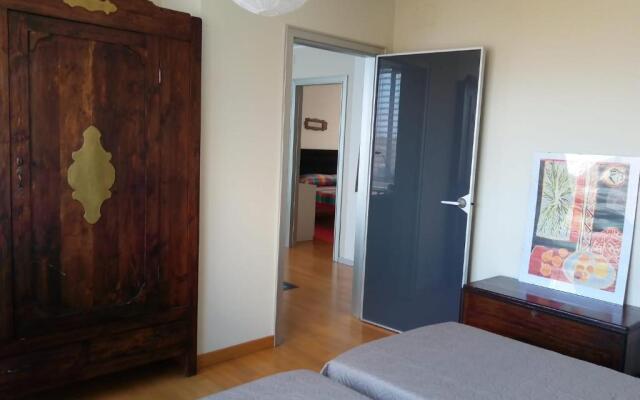 The House of Glass (La Casa di Vetro)