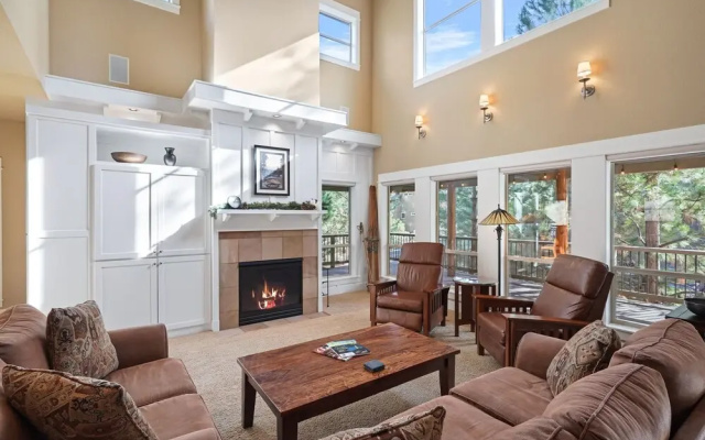 Big Wren 3 Bedroom Home by Redawning, Bend