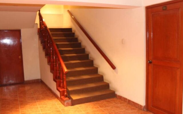 Ebony Hotel