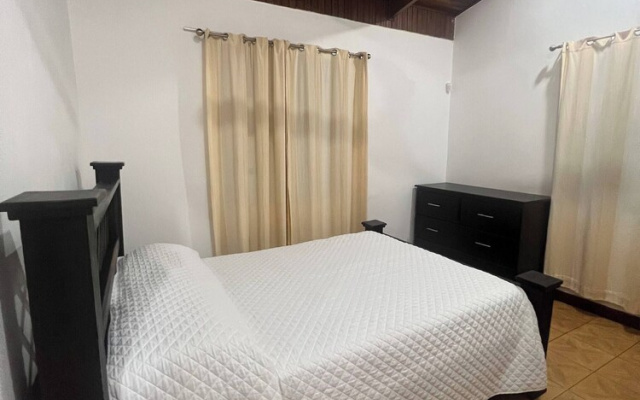 Charming 3-bedroom House Rental in Paquera, Costa Rica