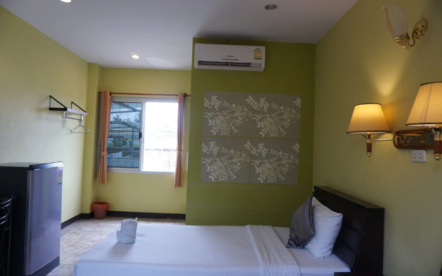 Phoemphoon 2 Hotel