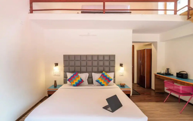 goSTOPS PLUS Kasol Manikaran Road, Bar and Hostel