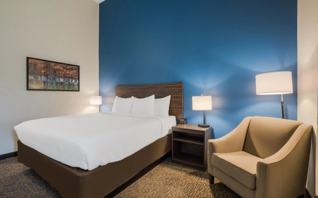 La Quinta Inn & Suites by Wyndham Sulphur (Lake Charles)