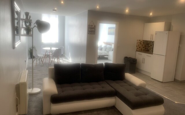 Remarkable 1-bed Apartment in Southampton