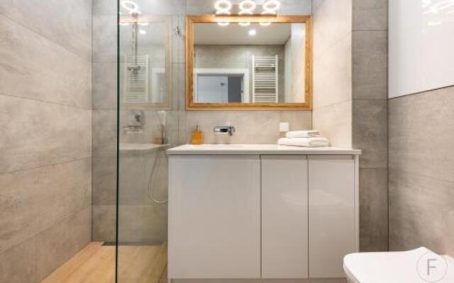 Flatbook - Carillon Apartments