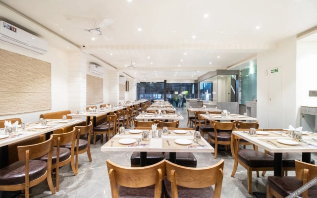 Clove Boutique by OYO Rooms