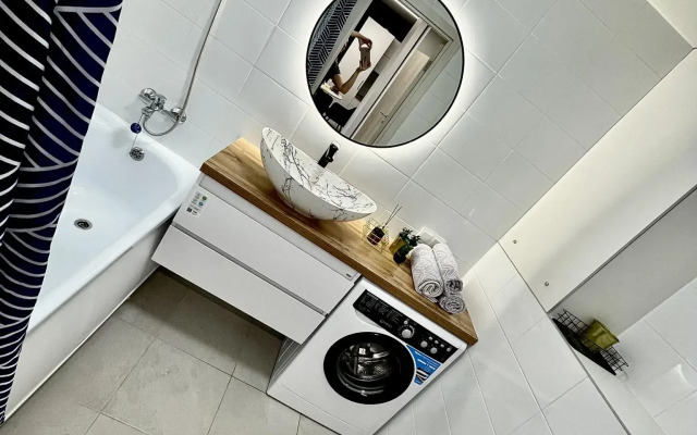 Moscow Apartment on Novokhokhlovskaya street 15 building 1