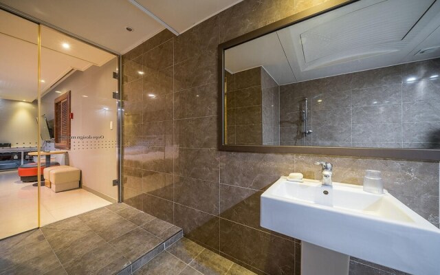 Busan Sasang Mr Brick Hotel