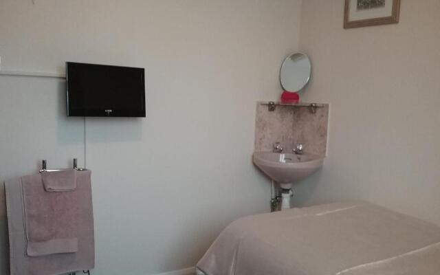 Y-NOT Guest House
