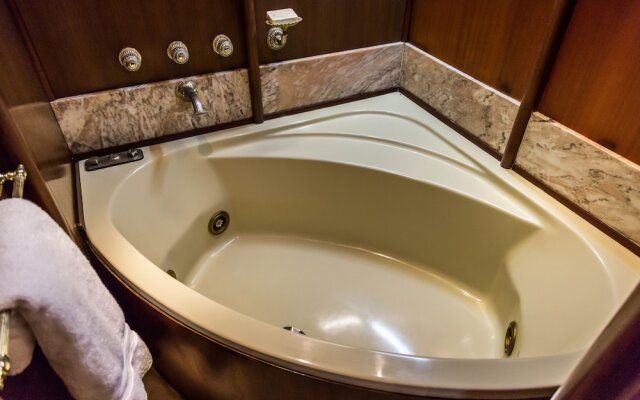 Salt Dancer Mega Yacht Vacation