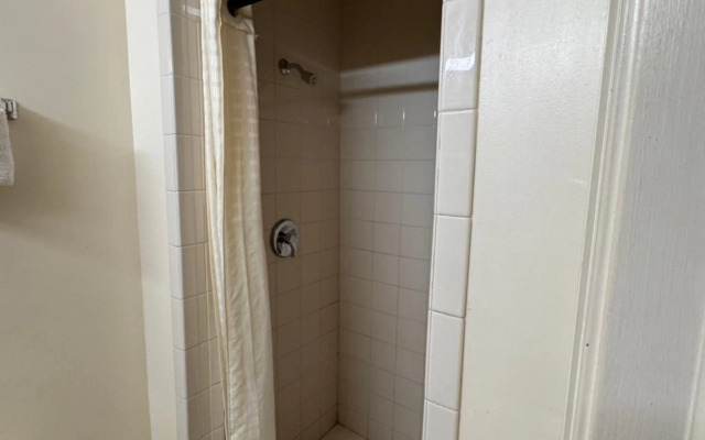 Whispering Pines by Hotel O Whitestone VA