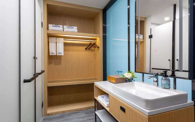 Microtel by Wyndham Hangzhou