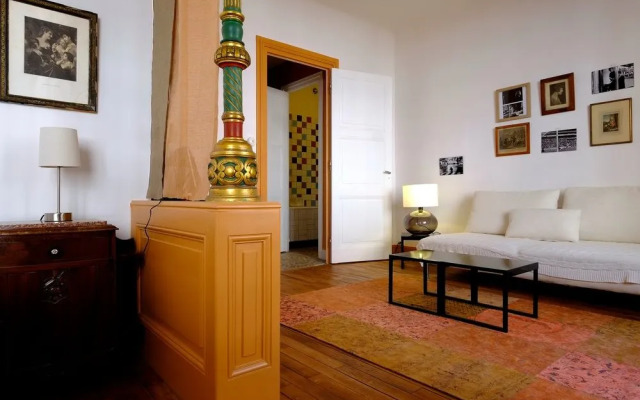 Honorê, Hôtel pour Nomades rêveurs