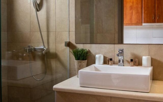 Akti Hotel & Apartments