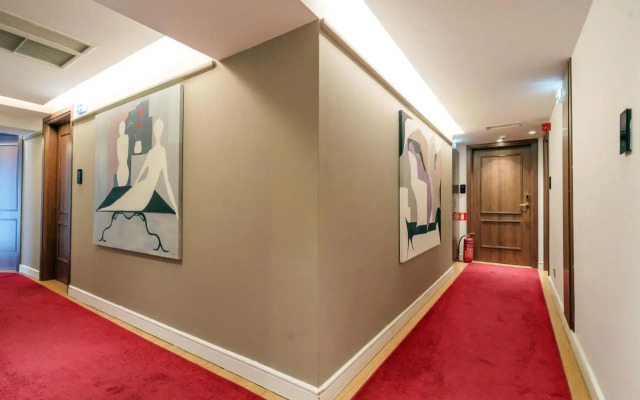 Acropolian Spirit Boutique Hotel