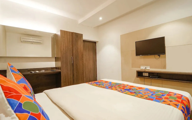 Fabhotel Karpagam