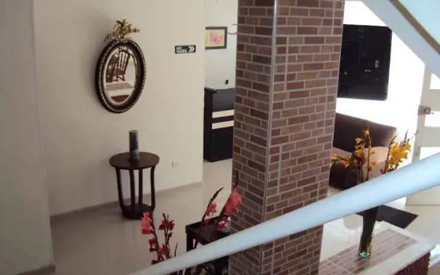 Hotel Alianza