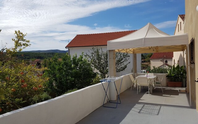 Apartment Lavcevic