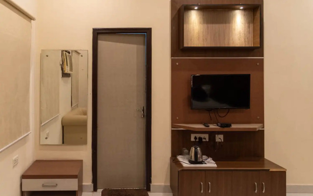 Hotel Maple Delite