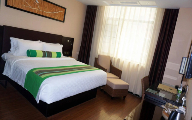 Relaxed Season Hotel Longcheng Branch