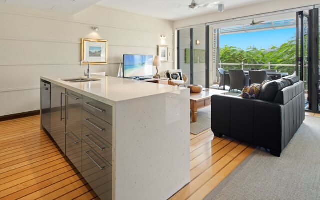 Luxury Marina View Apartment