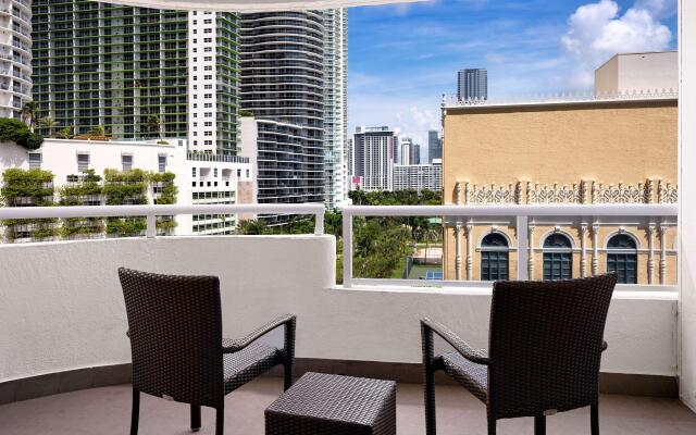 DoubleTree by Hilton Grand Hotel Biscayne Bay