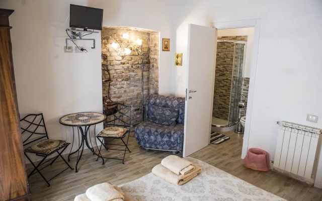 All'Ombra del Cupolone