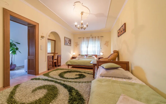 Motelik Mister